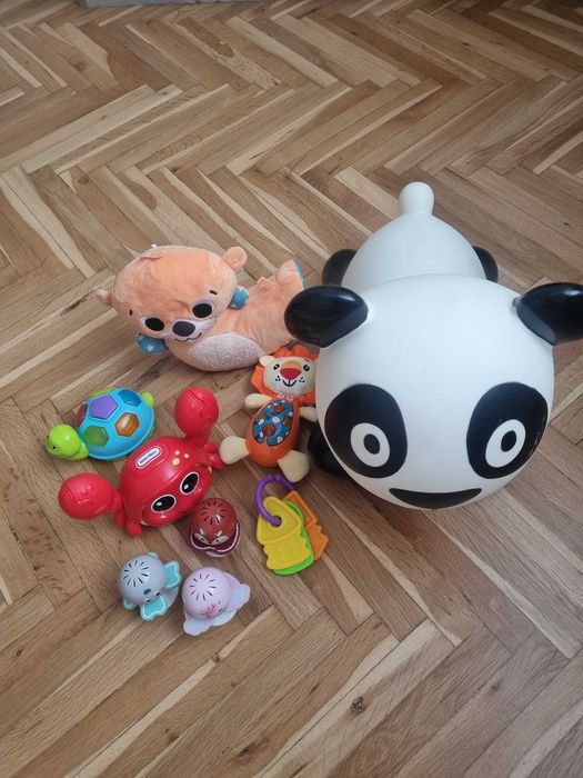 Лот играчки за бебе