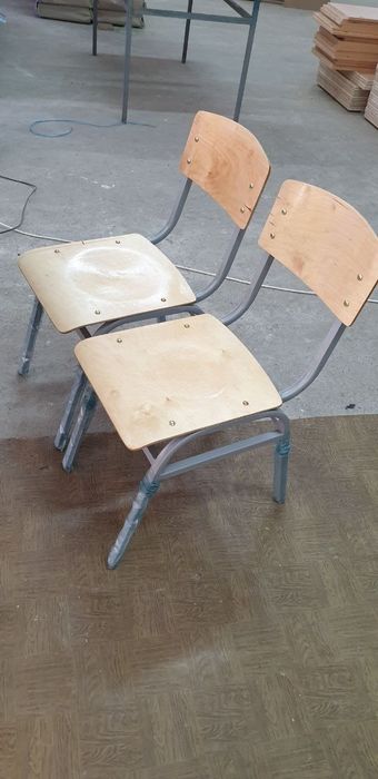 Стулья офисные школьные для дома