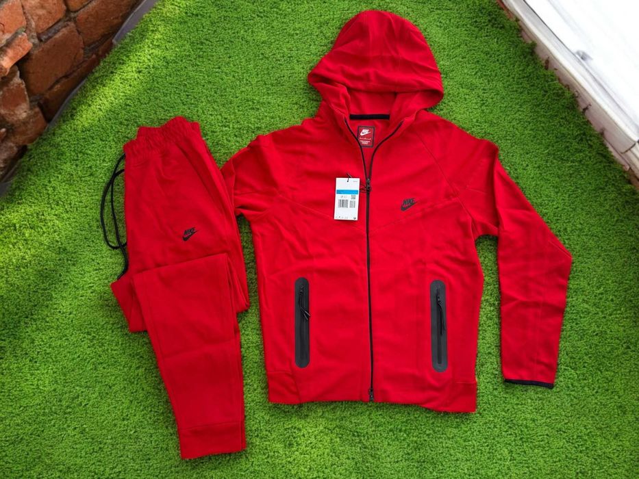 Trening Nike TECH Fleece Rosu - Trening Fete Baieti Bumbac 100%