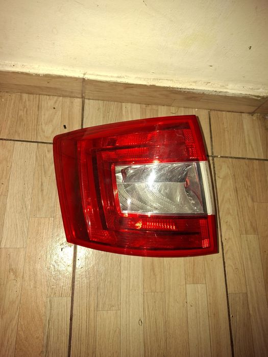 stop oglinda far skoda octavia 3 break
