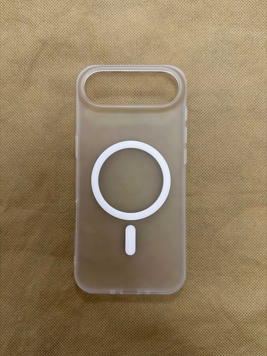 Чехол с карбоновой текстурой для iPhone 17 Air
