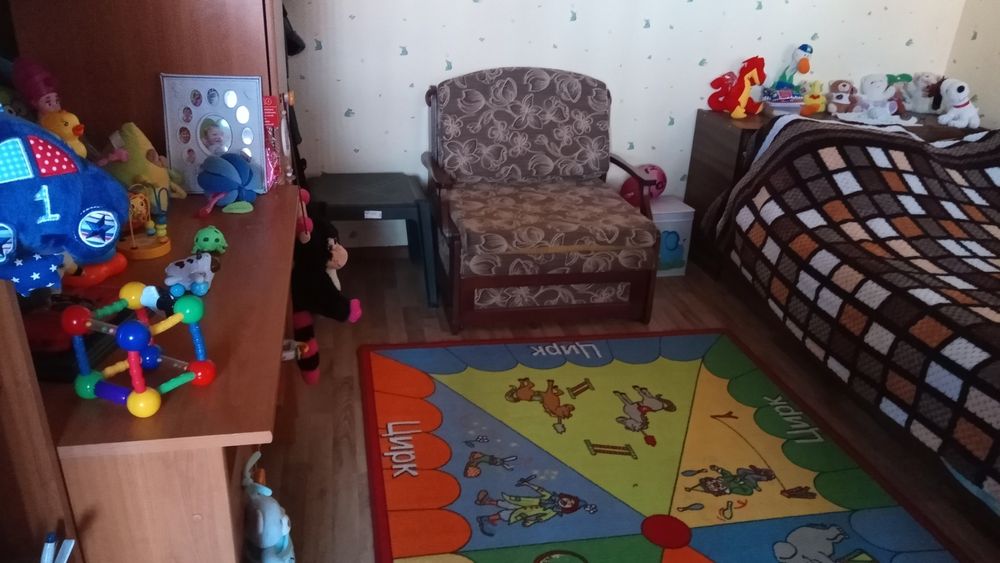 Продавам Двуетажна Тъща