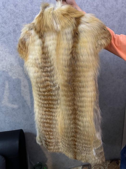 Продам жилетку лиса.