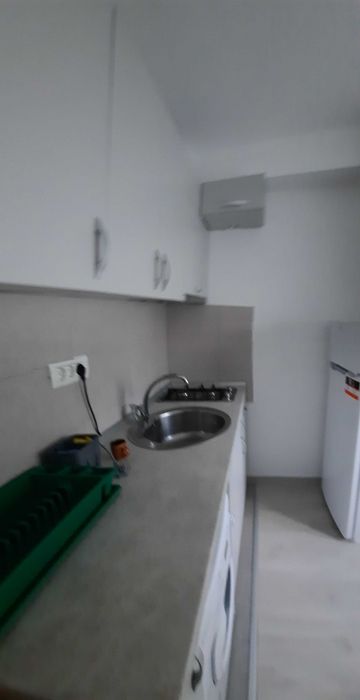 Inchiriez garsonieră