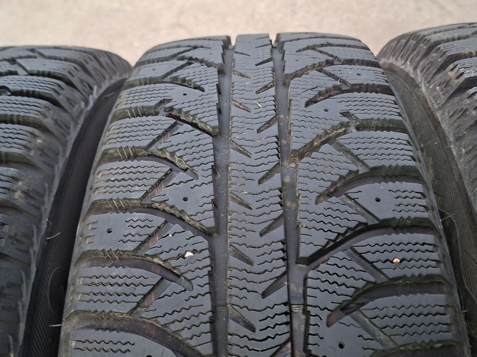 4бр. Почти Нови LASSA 185/65/15 ICEWAYS 2