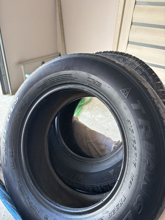 Қыстық дөңгелектер сатылады.