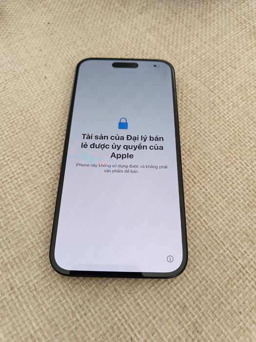 Vand iphone 16 plus pentru piese