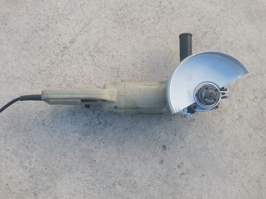 Болгарка  Crown 180 d