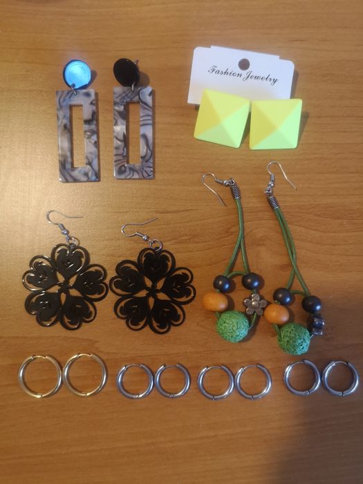 Обеци различни видове 3 - 6 лв