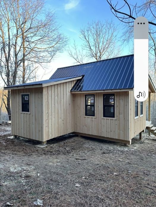 Vând case pe structură metalică modulare