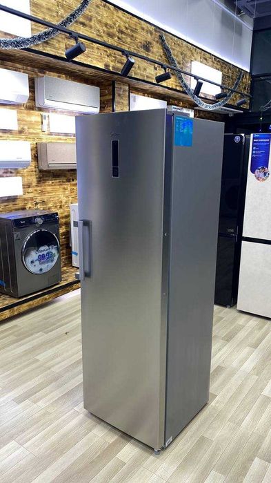Вертикальный морозильник Midea модель MDRU385FZF46 на 272 л