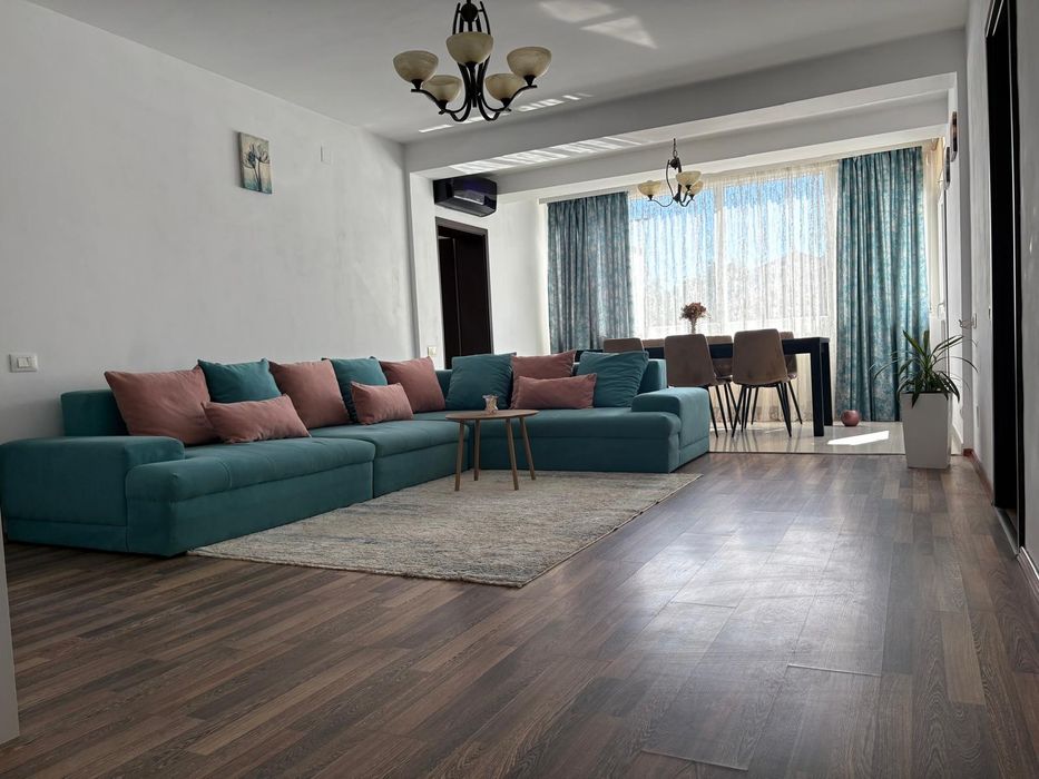 Proprietar,închiriez apartament cu 3 camere,suprafata de 90 metri ,et.1,în Timișoara,zona Lipovei,vis-a-vis de spatiul fostului restaurant  Caprice.