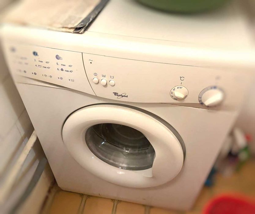 Mașină de spălat Whirlpool – stare foarte bună – 350 lei – Arad