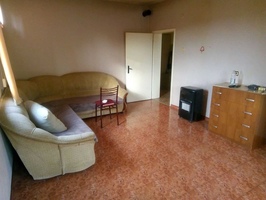 Продава се Къща в Благоевград, Първа промишлена зона - 1500 кв.м за 18 €/кв.м - Снимка #2