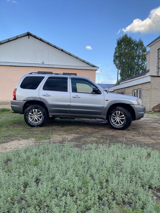 Продам Mazda Tribute