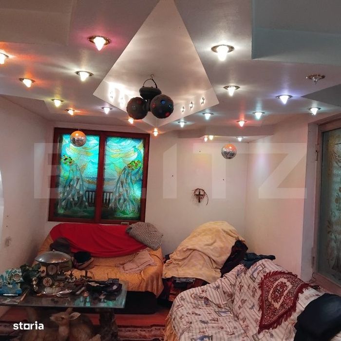 Casa 12 camere, 150 mp, zona Nucsoara de Jos
