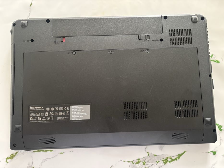 Lenovo  G585 ноутбук