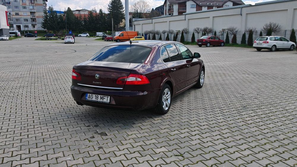SKODA Superb 2009 — imagine 4