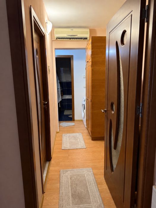 Inchiriez Apartament.