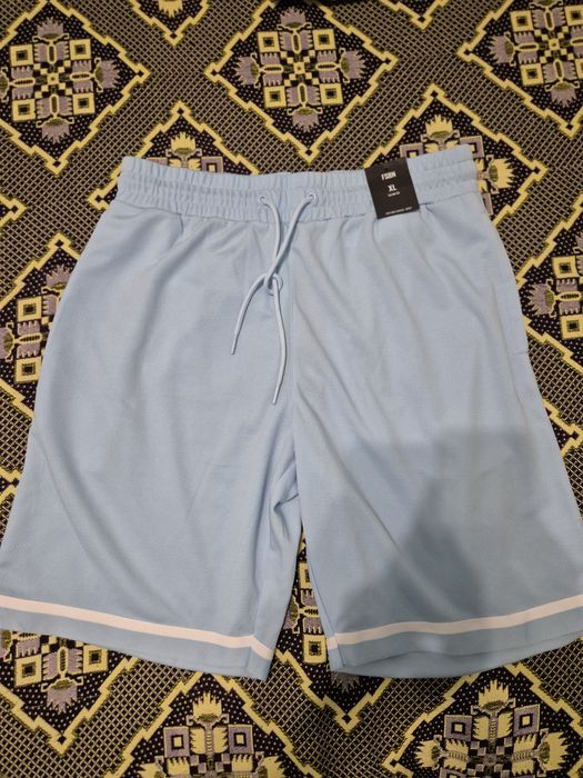 Летни къси панталони и дънки, размери L XL