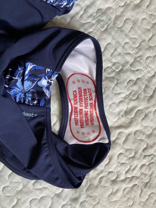 Цял бански Zoggs - размер 38 (S/М)