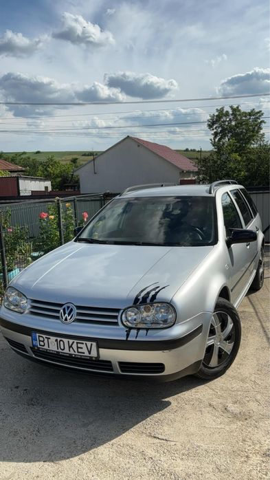 Vand/Schimb golf 4 breack, 1.6 16V. Detalii in privat.
