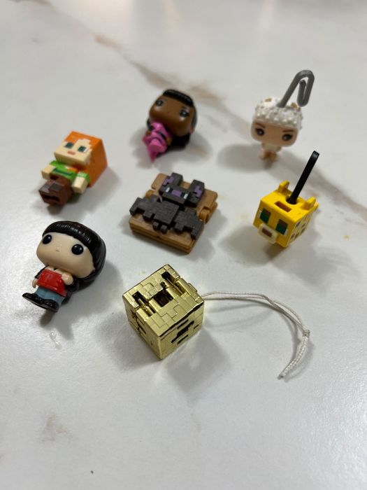 Продаю Kinder JOY minecraft