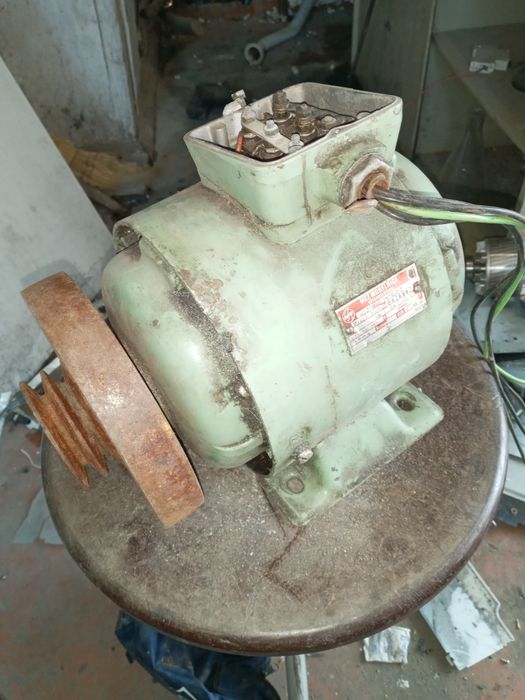 Продам электродвигатель