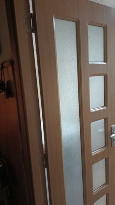 Uși de interior lemn,ușa termopan dubla