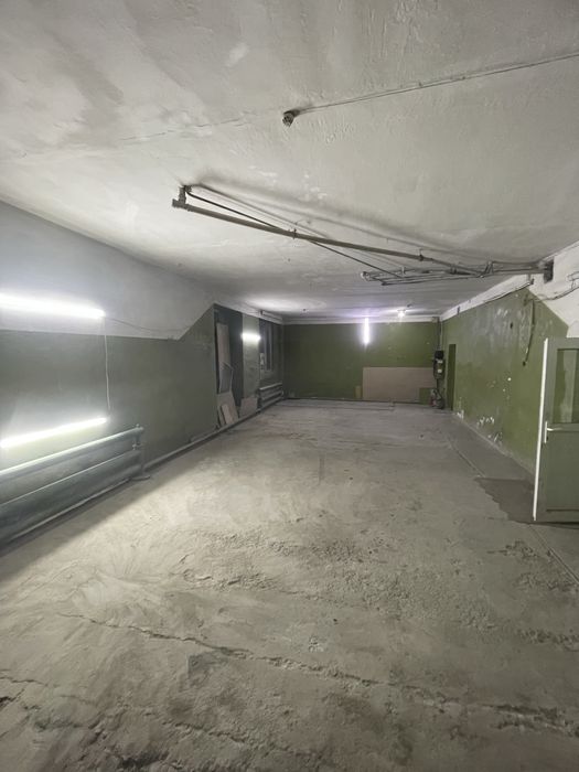 Бокс в аренду,туалет,душ все есть