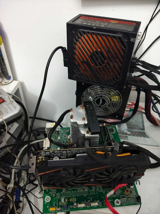 Sursa Maverick 600W 80+ bronze semimodulara