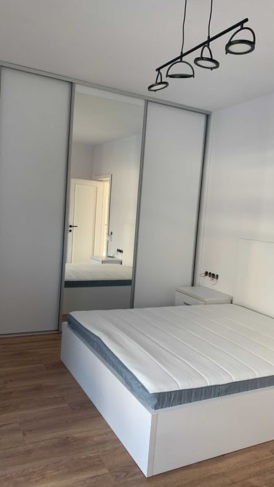 *Apartament cu 3 camere + garaj + 2 balcoane – Florești, zona Vivo*
