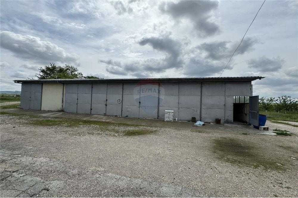 Продава се Парцел в Шумен, Пазара - 7612 кв.м за 79 €/кв.м - Снимка #8