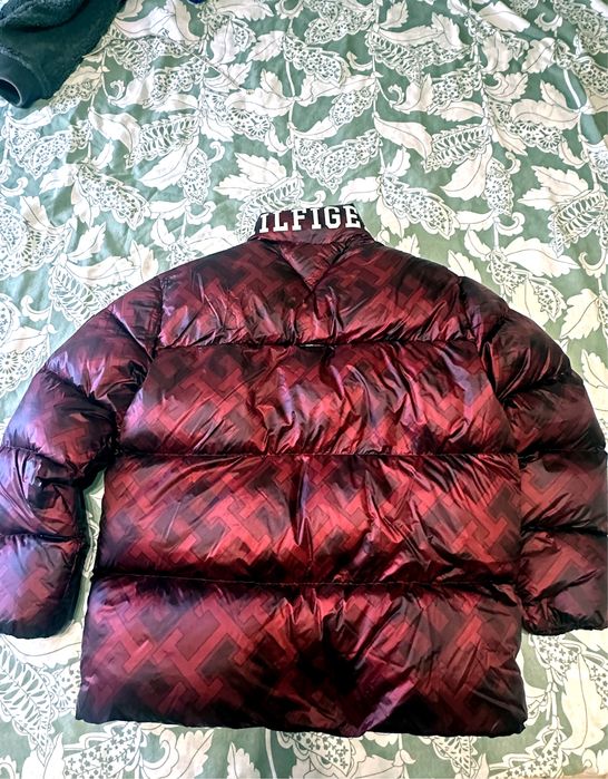 Tommy Hilfiger пухено яке