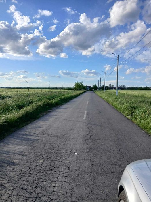 Teren intravilan de vânzare!