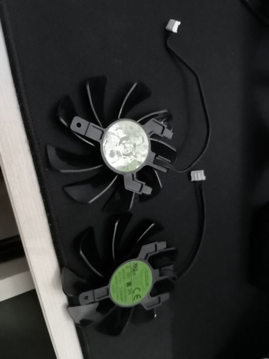 Продам кулера на видеокарту RX5700 XT Saphire Nitro
