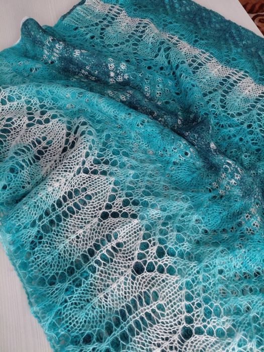 Ажурный палантин хэндмейд