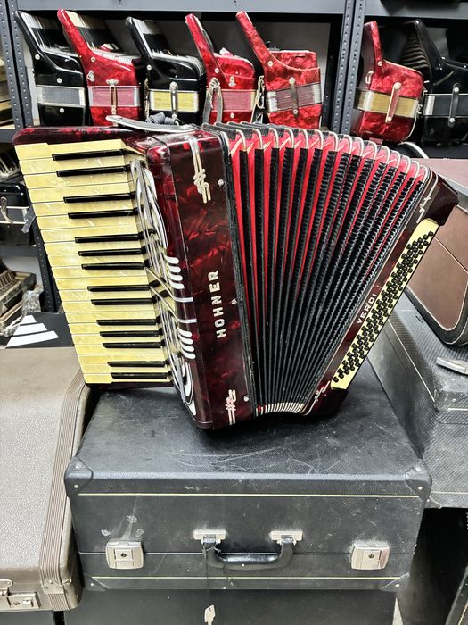 Acordeon Hohner Verdi 2 bandon cu 80 baisi