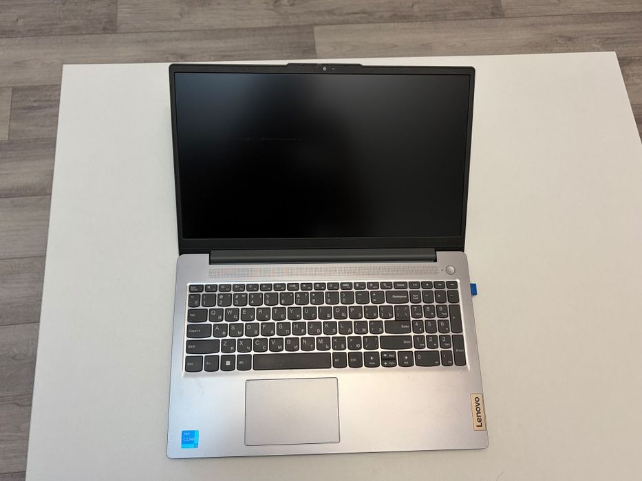 Lenovo Ideapad Slim 3 (i5 12450H)