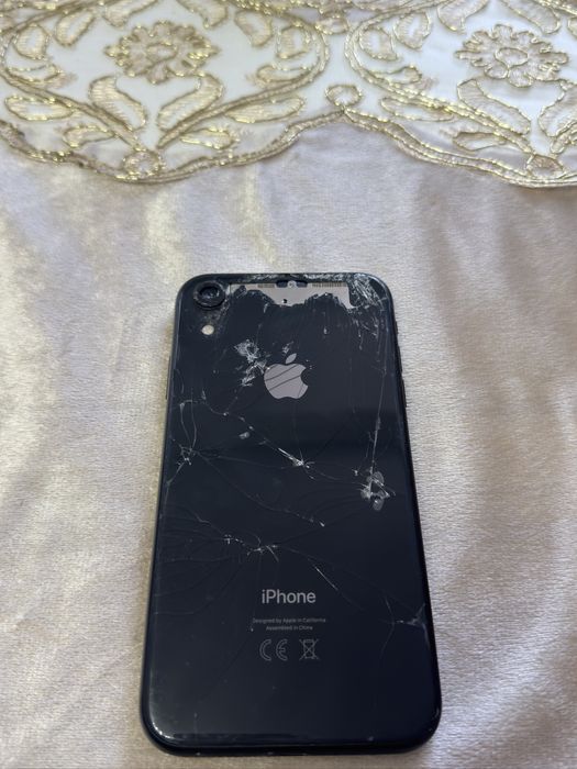 Продам Iphone Xr