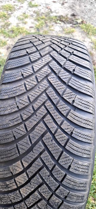 Vand jante de bmw seria 3 cu cauciucuri M+S