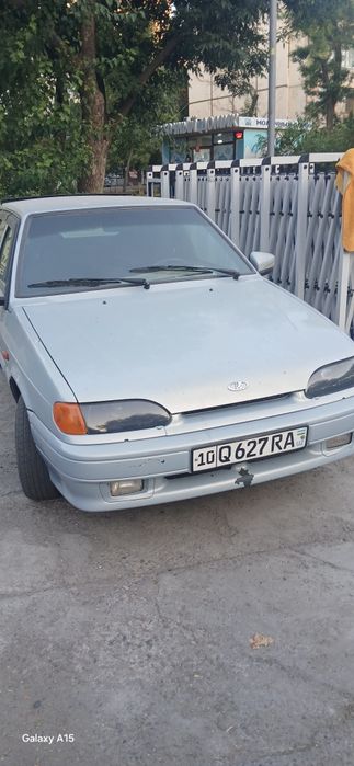 Vaz-2114 sotiladi