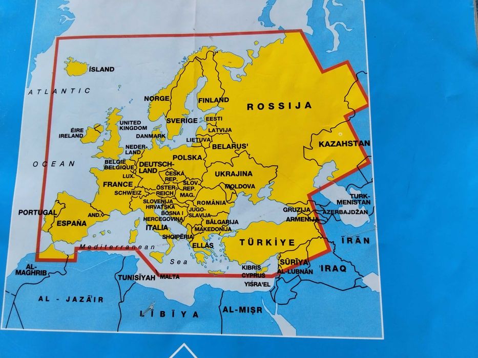 много ценна и пълна и подробна авто карта на цяла Европа, за пътуване