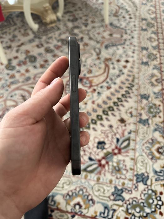 Продам Iphone 15 Pro