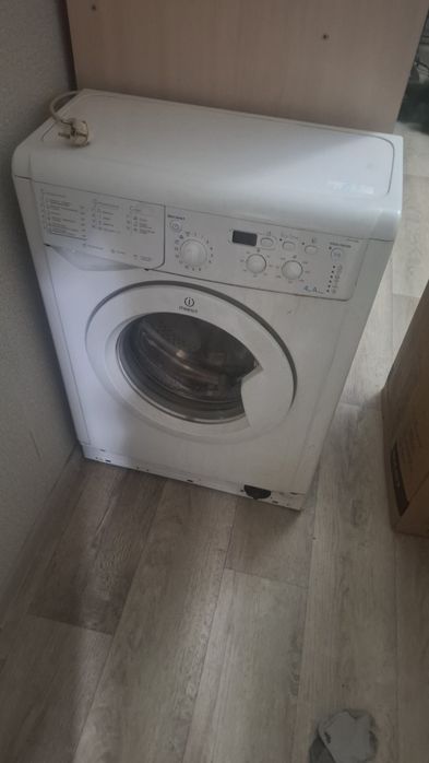 Indesit стиральная машина