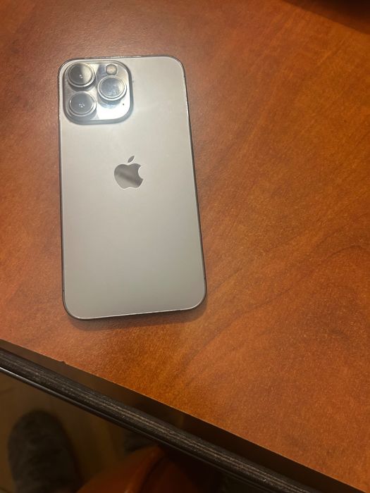 Vând IPhone 13 Pro 128 GB