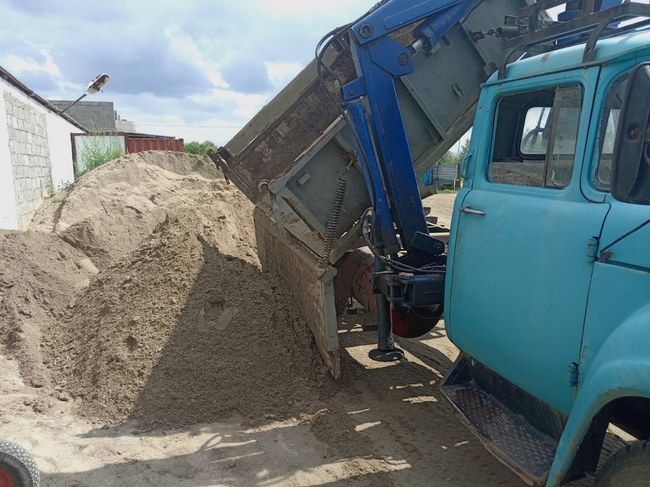 Продается ЗИЛ манипулятор самосвал