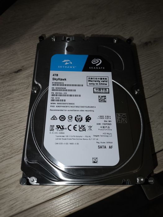 Продам HDD Seagate Skyhawk 4TB