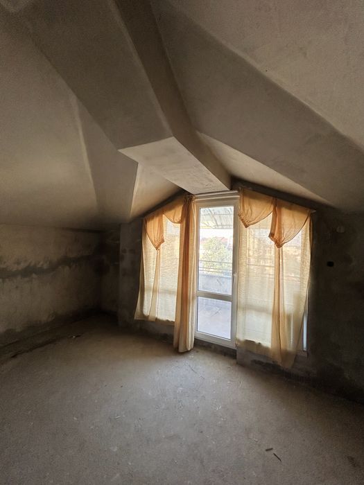 Продава се Тристаен апартамент в Стара Загора, Център - 120 кв.м за 1042 €/кв.м - Снимка #3