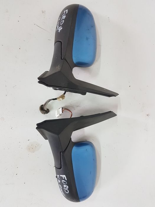 Фар Фарове стоп стопове огледала Ford Ka 1 2 2009